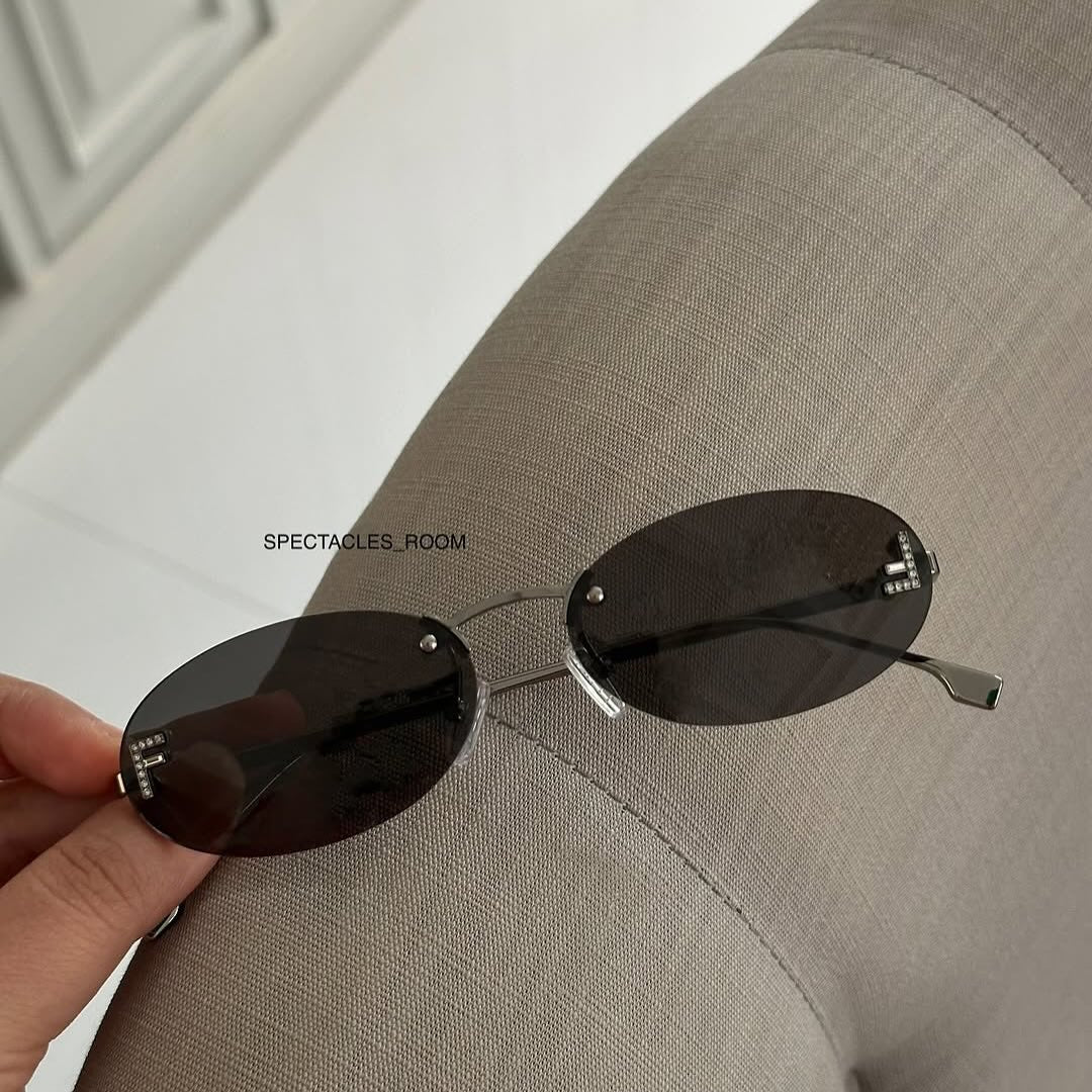 FENDİ FİRST I