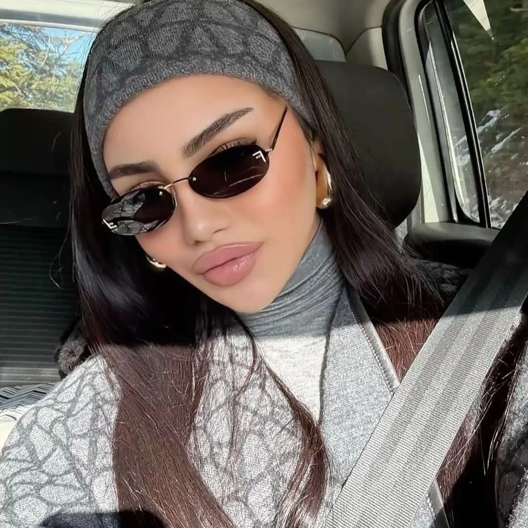 FENDİ FİRST I