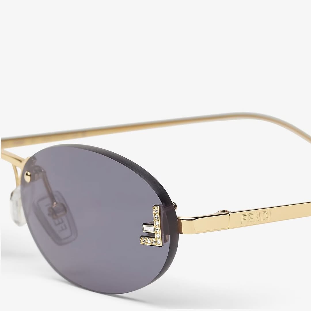 FENDİ FİRST I