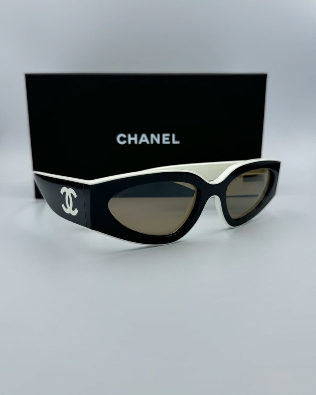 CH CHAENEL